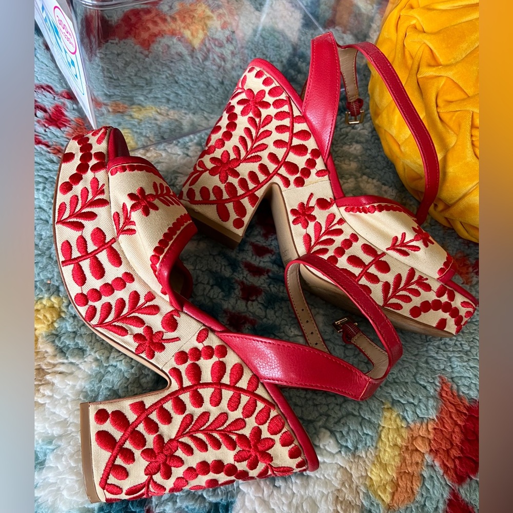 Aldo Quintinia Boho Embroidered Platform Sandal 8.5